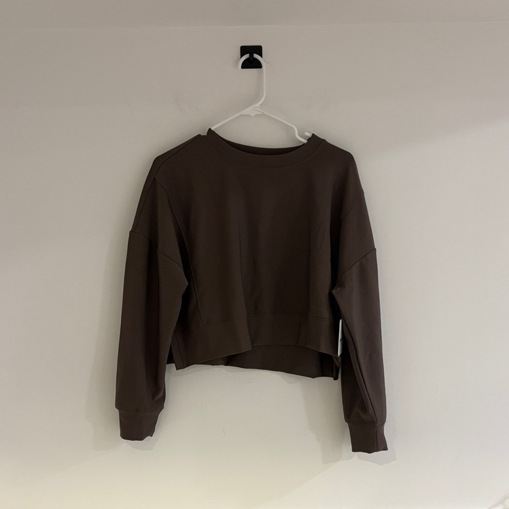 Ebb & flow Brown Women's Cropped Sweatshirt